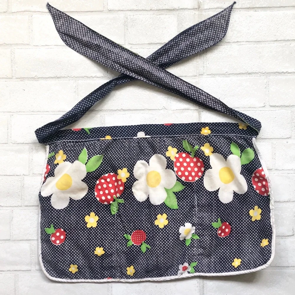 Vintage Cottagecore Strawberry Polka Dot Garden Apron 3 Pocket Retro Navy